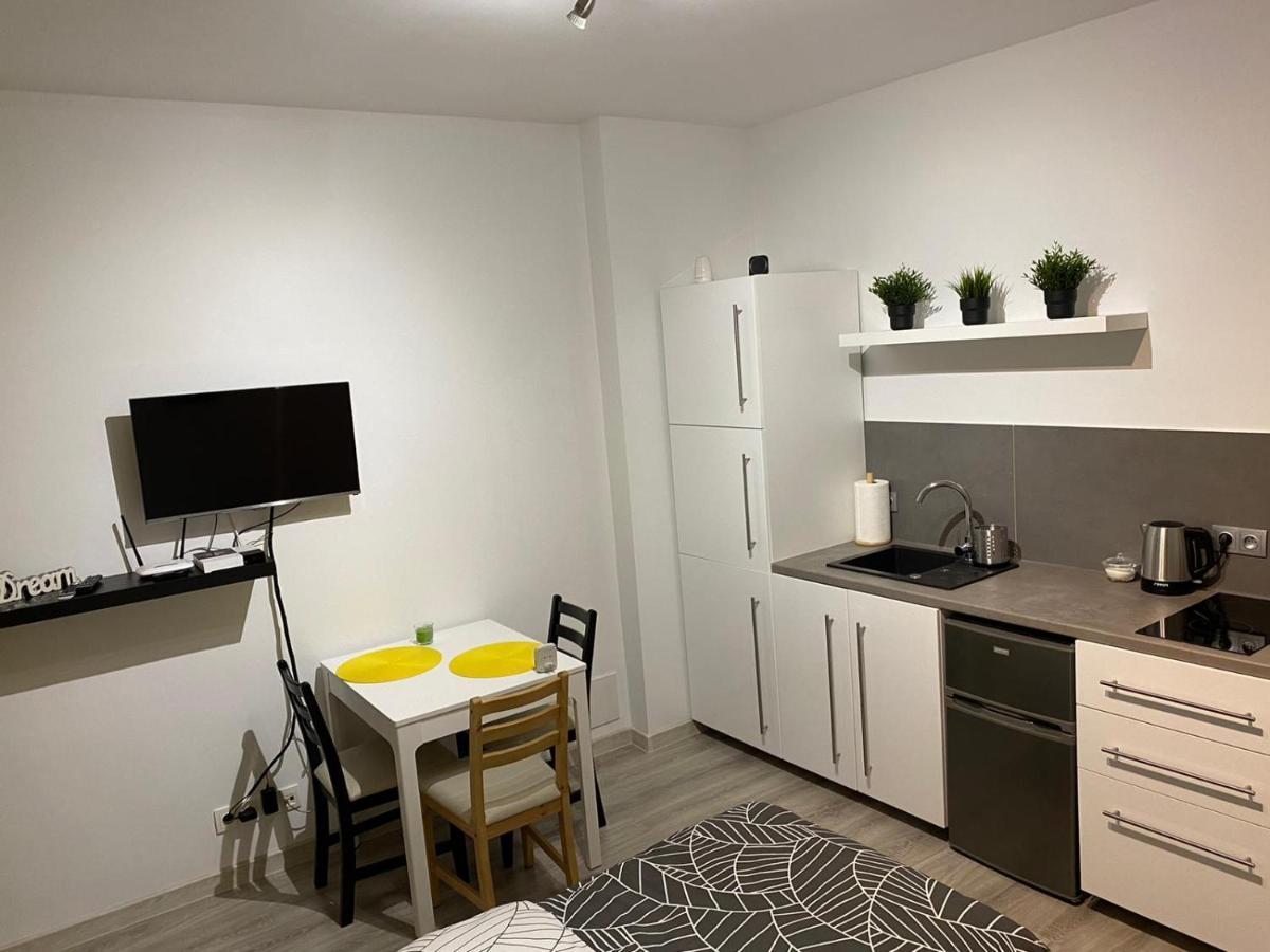 דירות בולסלאביש Apartament Przy Rynku Kambar מראה חיצוני תמונה